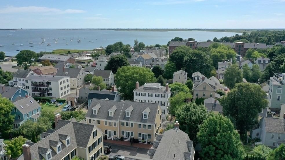 16 Ship St #16 Newburyport — Photo 37 of 40