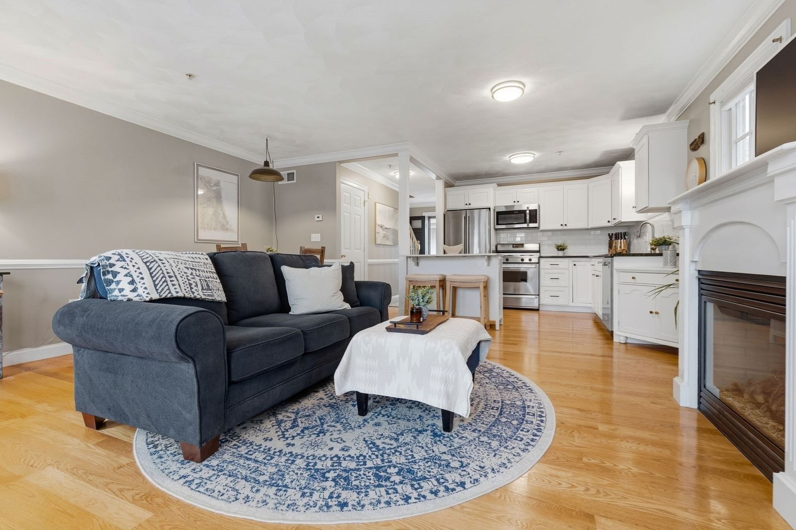 16 Ship St #16 Newburyport — Photo 9 of 40