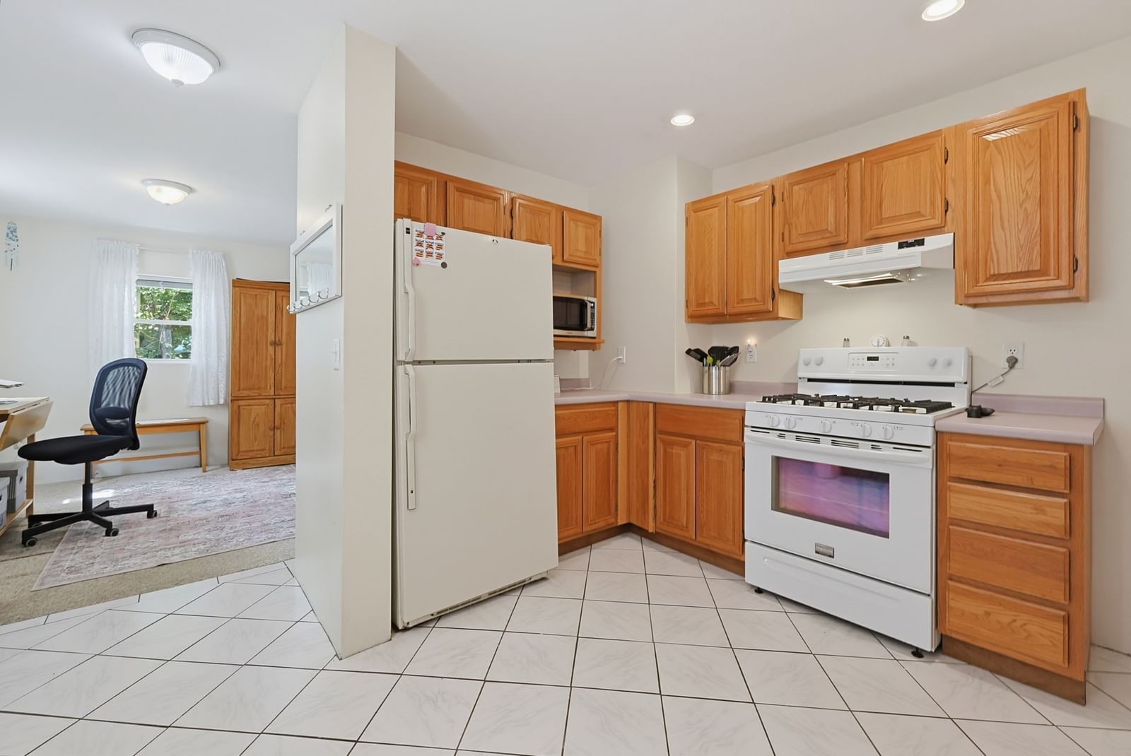 425 Prospect St Norwood — Photo 7 of 32