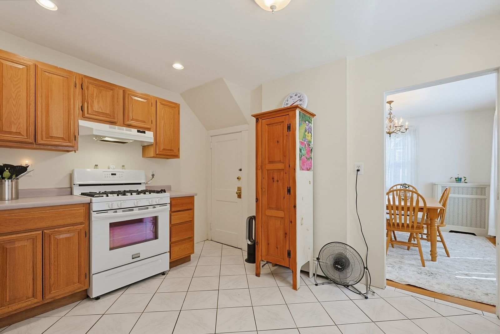 425 Prospect St Norwood — Photo 8 of 32