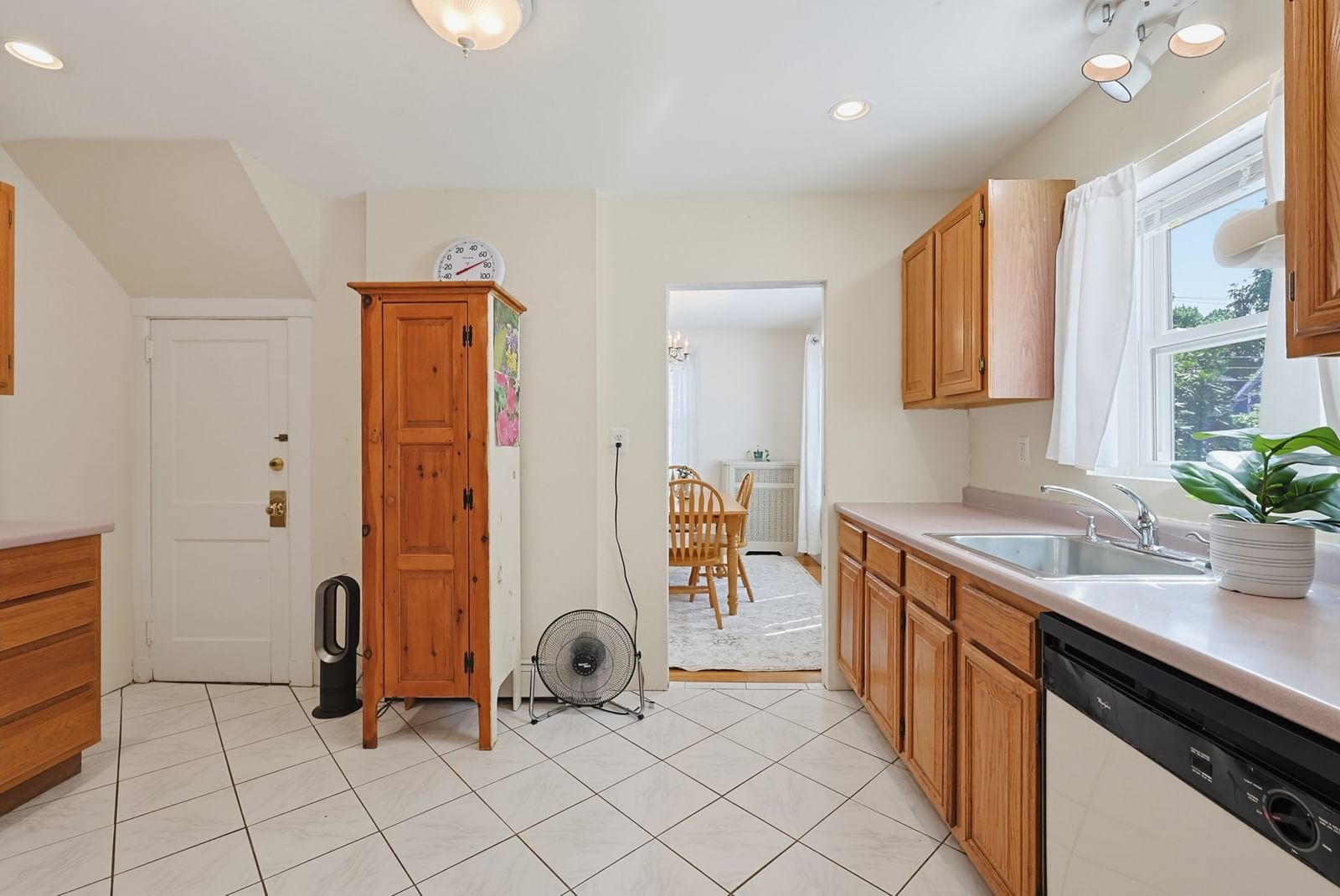 425 Prospect St Norwood — Photo 9 of 32