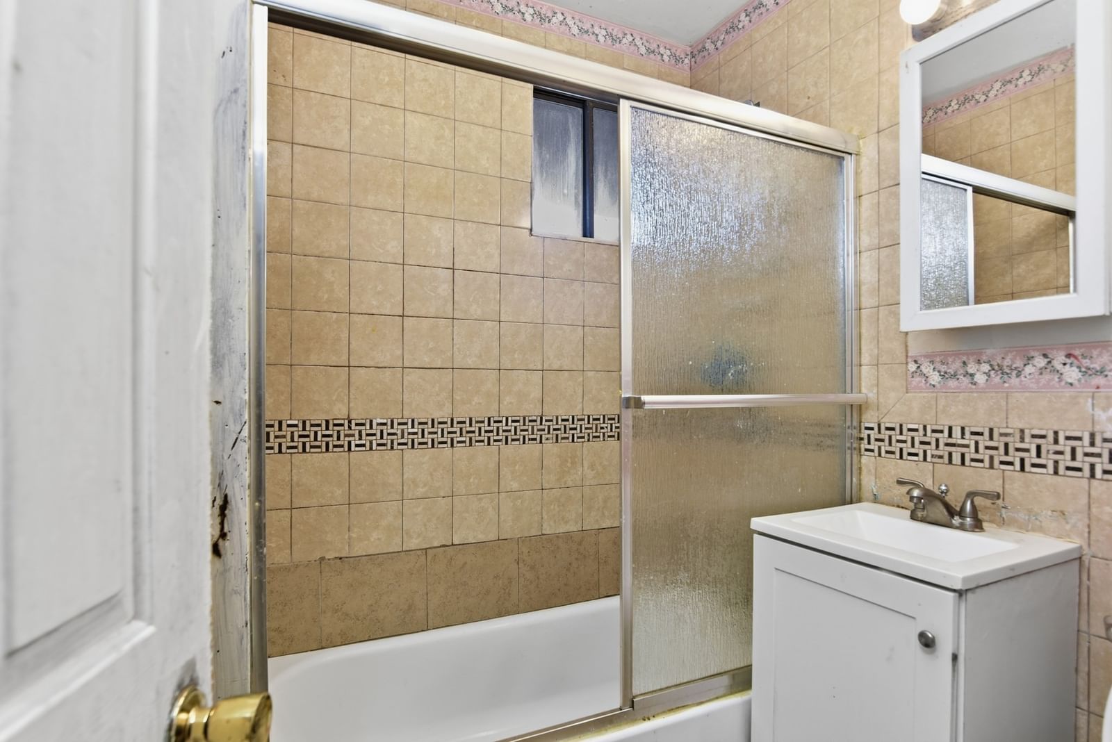 38-38A Browning Ave Boston — Photo 11 of 29