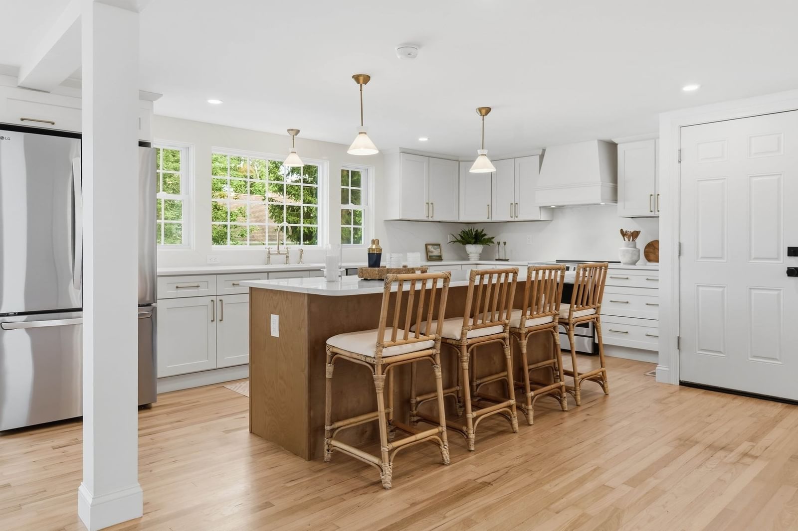 30 Deerfield Rd Barnstable — Photo 8 of 40