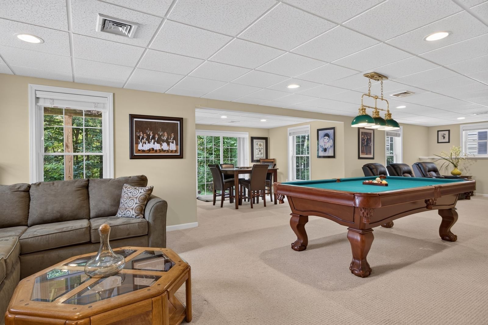 55 Windemere Circle #16 Tyngsborough — Photo 13 of 36