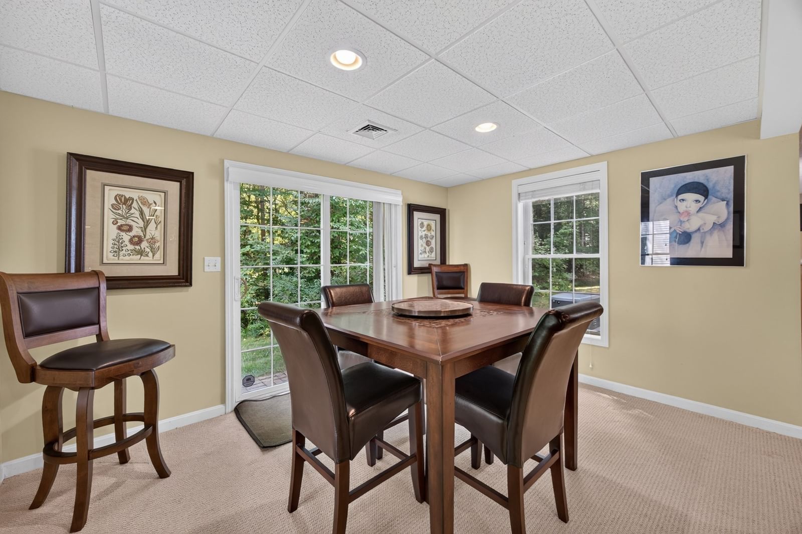 55 Windemere Circle #16 Tyngsborough — Photo 15 of 36