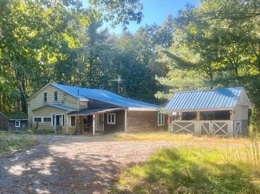 2 Woodland Ln