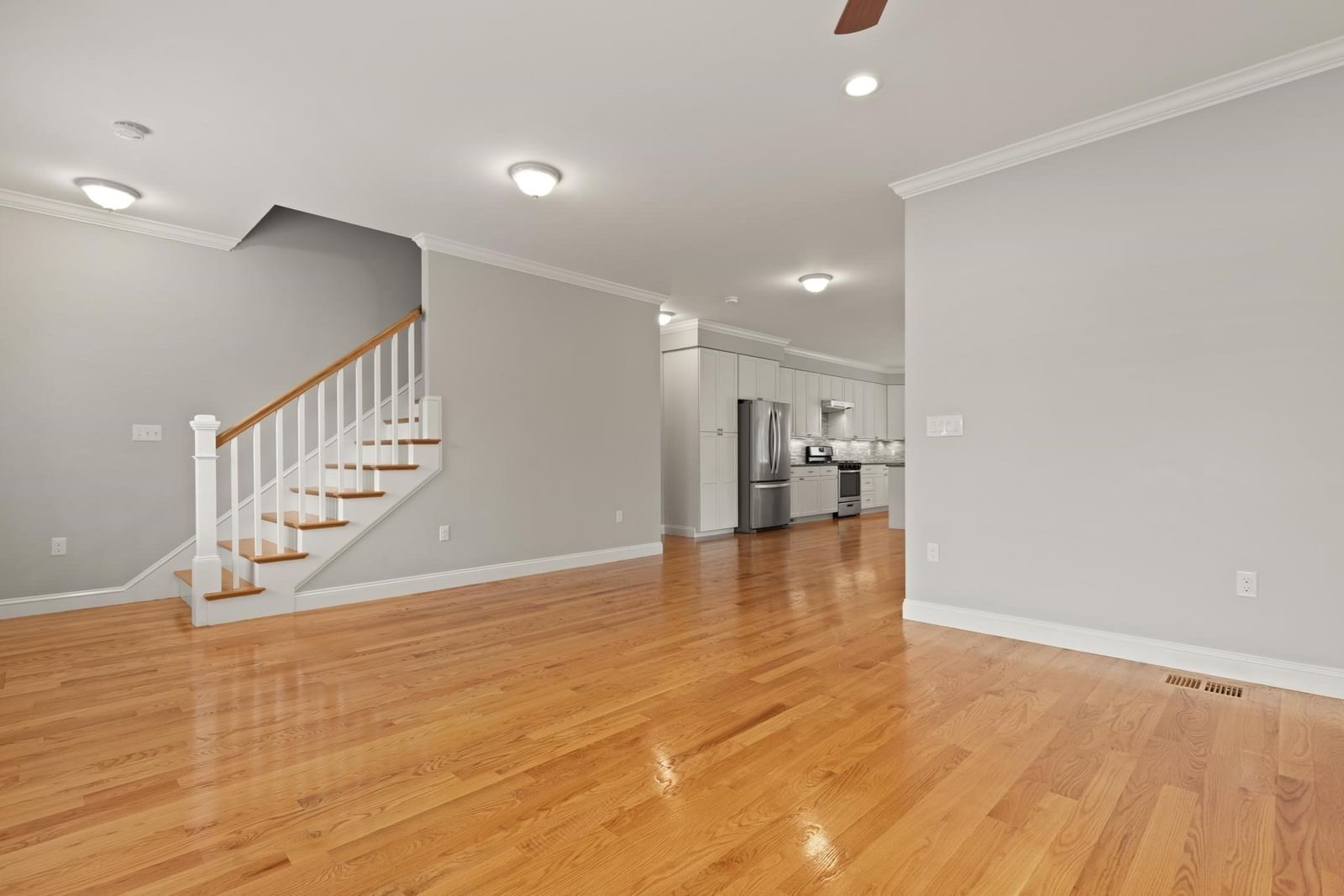 29 Wadsworth Ave #2 Waltham — Photo 15 of 41