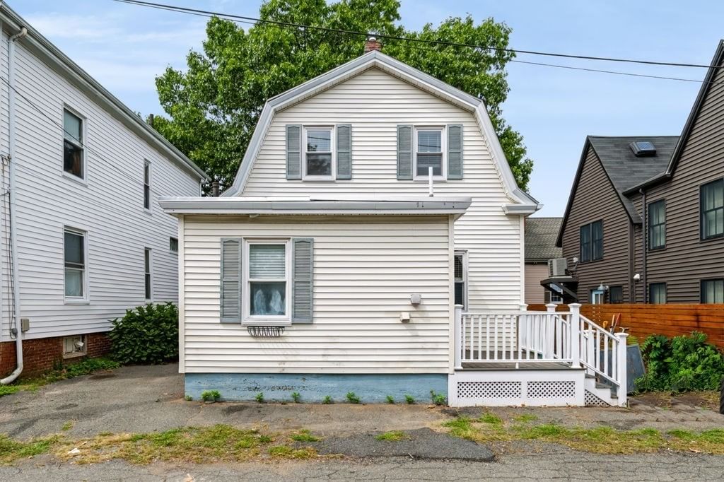 1 Randall St Salem — Photo 2 of 37