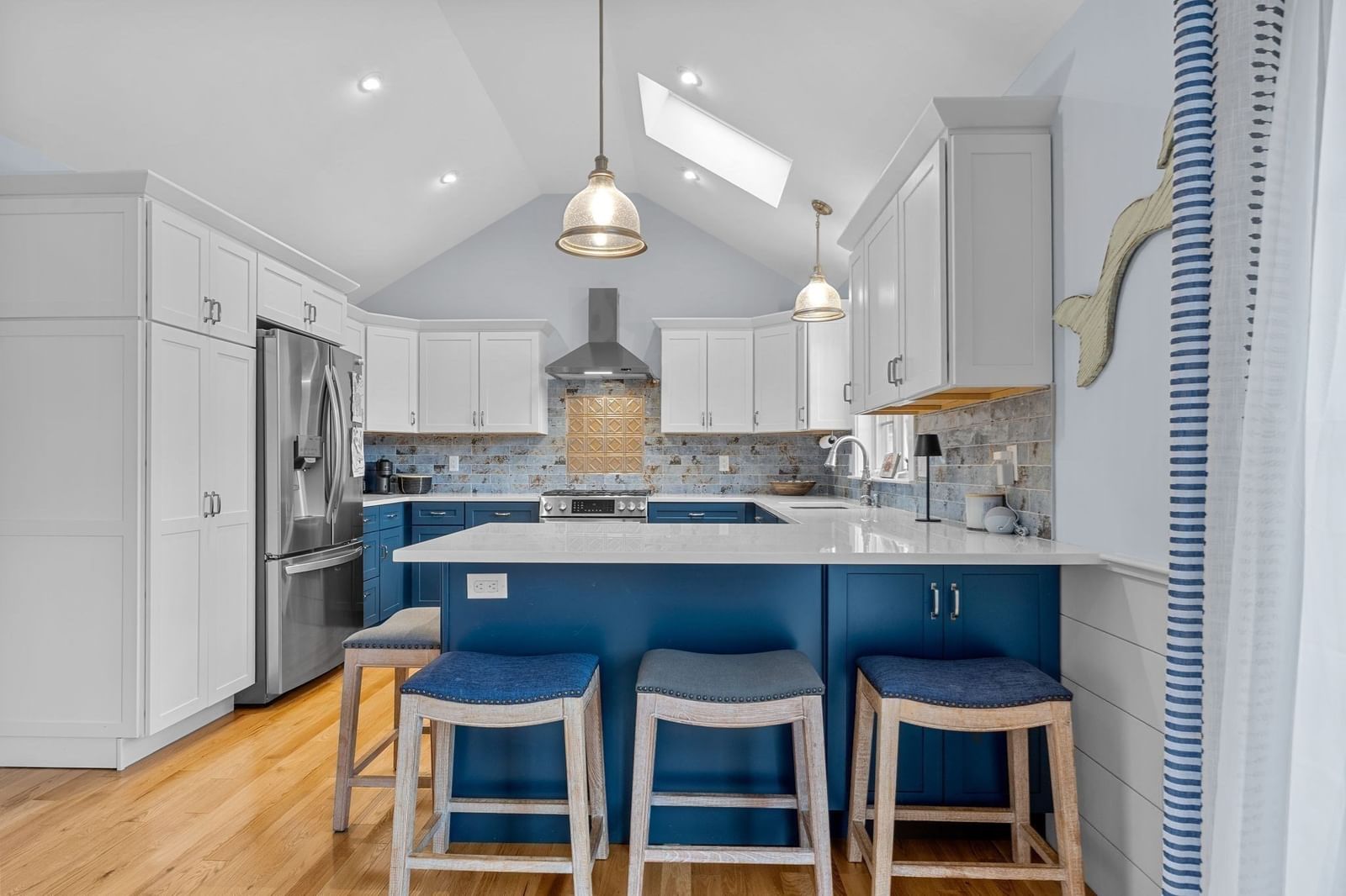 16 Second #4 Barnstable — Photo 12 of 41