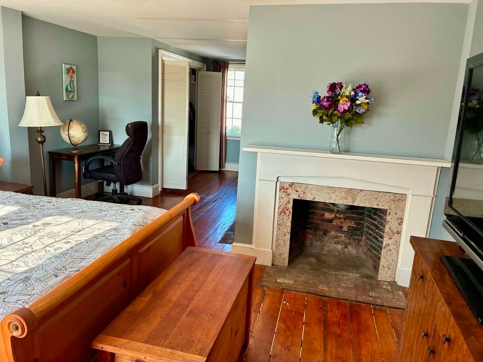 16 Middle St Fairhaven — Photo 8 of 29