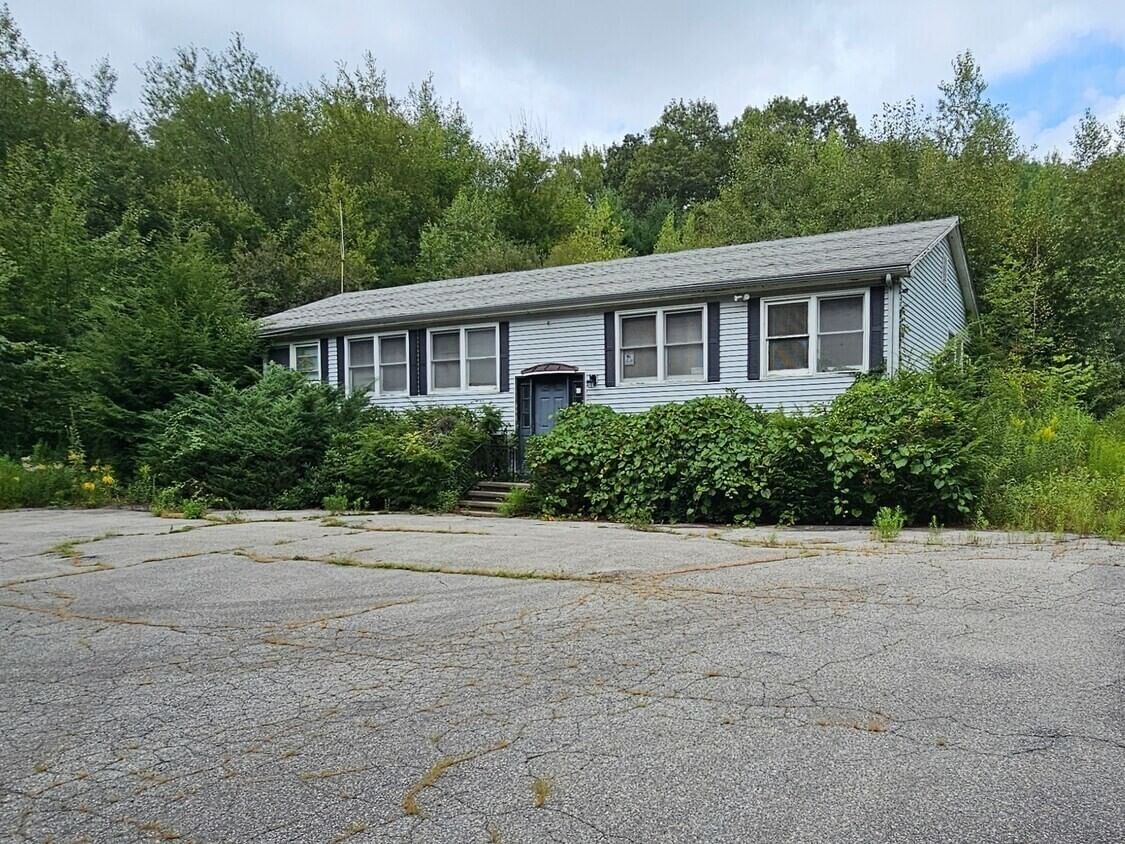 27 Douglas Road Webster — Photo 6 of 9
