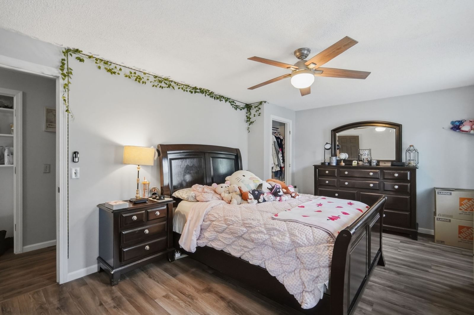 19 Stephanie Cir Springfield — Photo 32 of 41