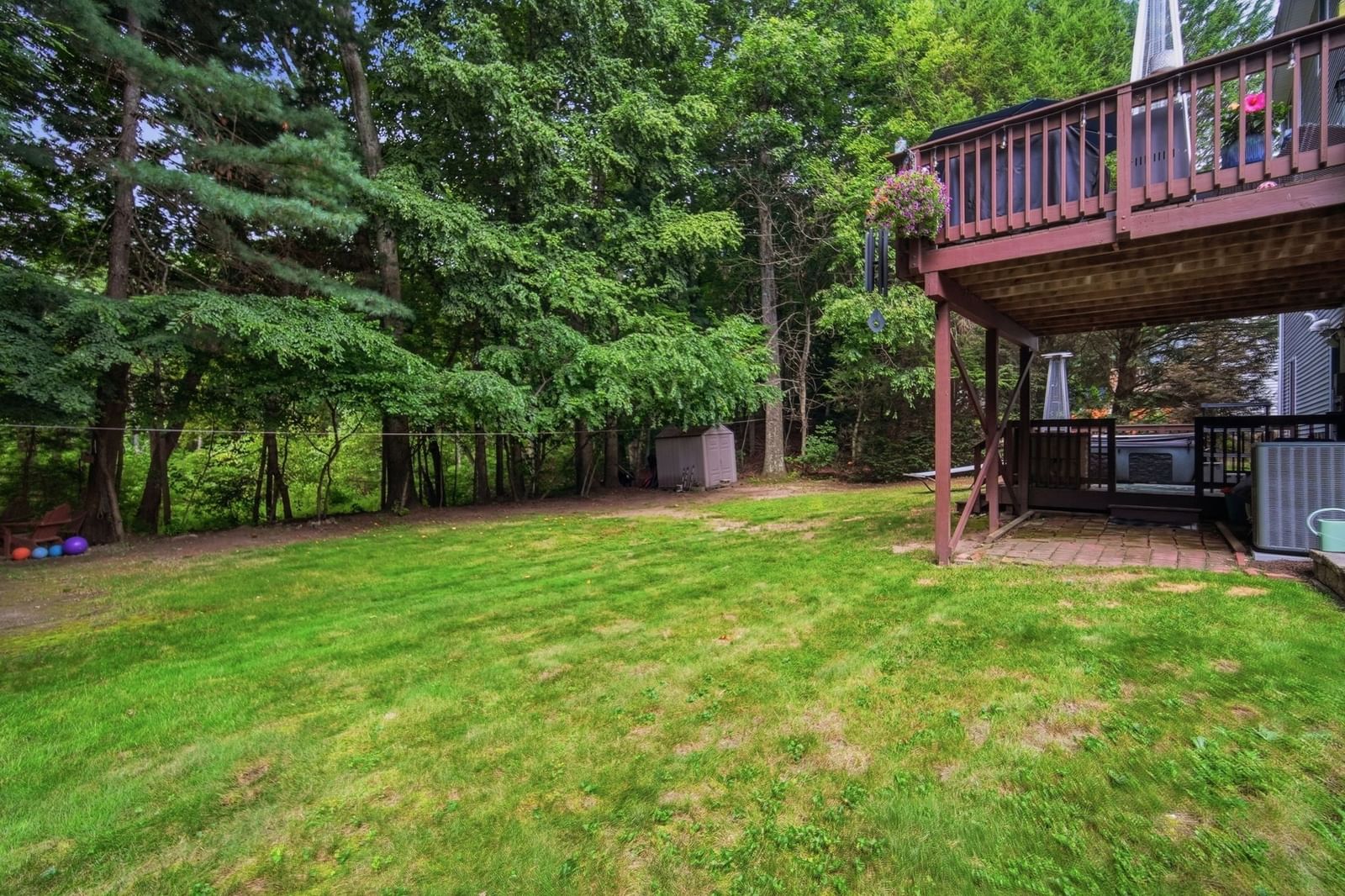 19 Stephanie Cir Springfield — Photo 40 of 41