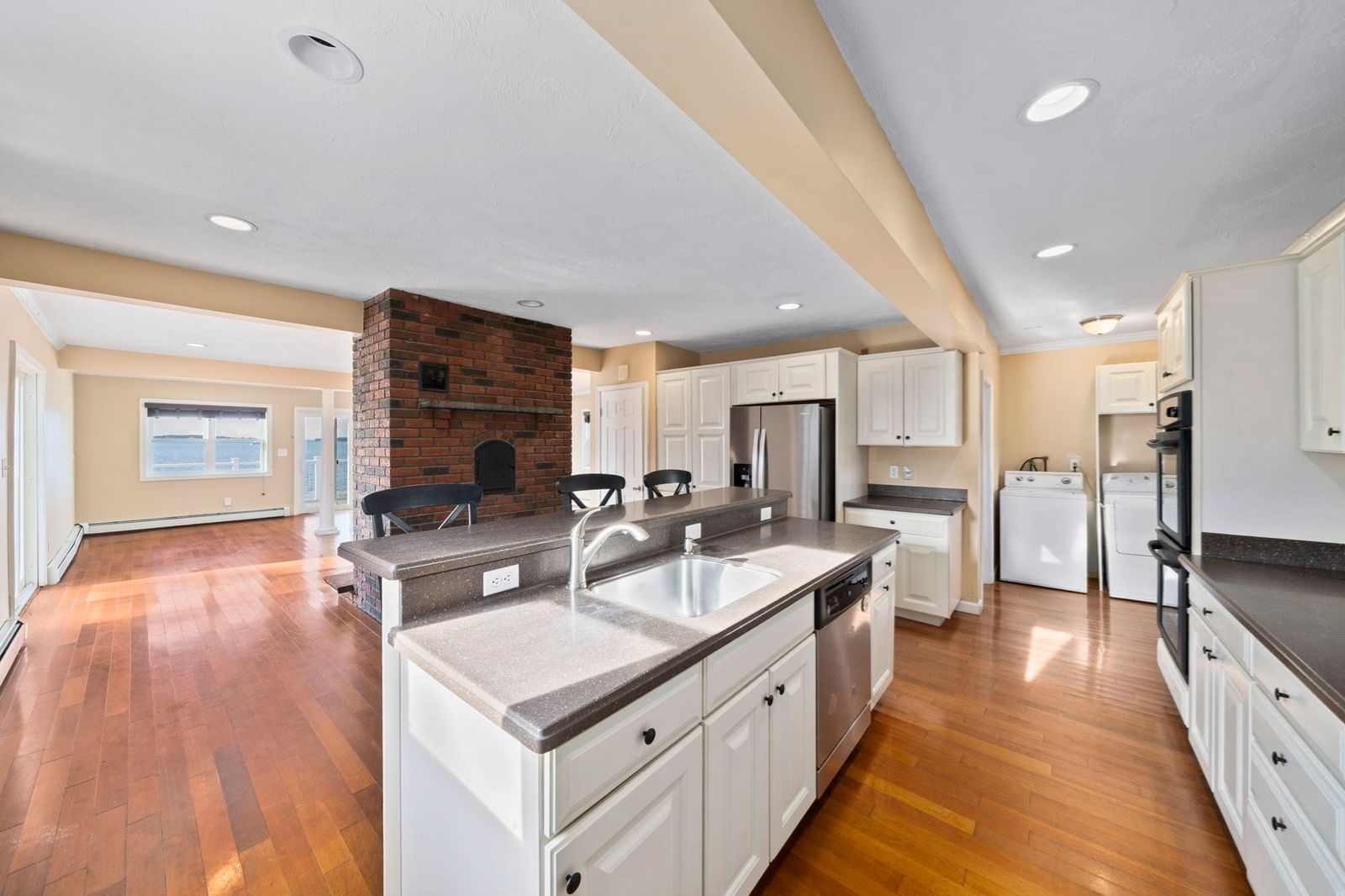 2 Caldwell St Weymouth — Photo 10 of 42