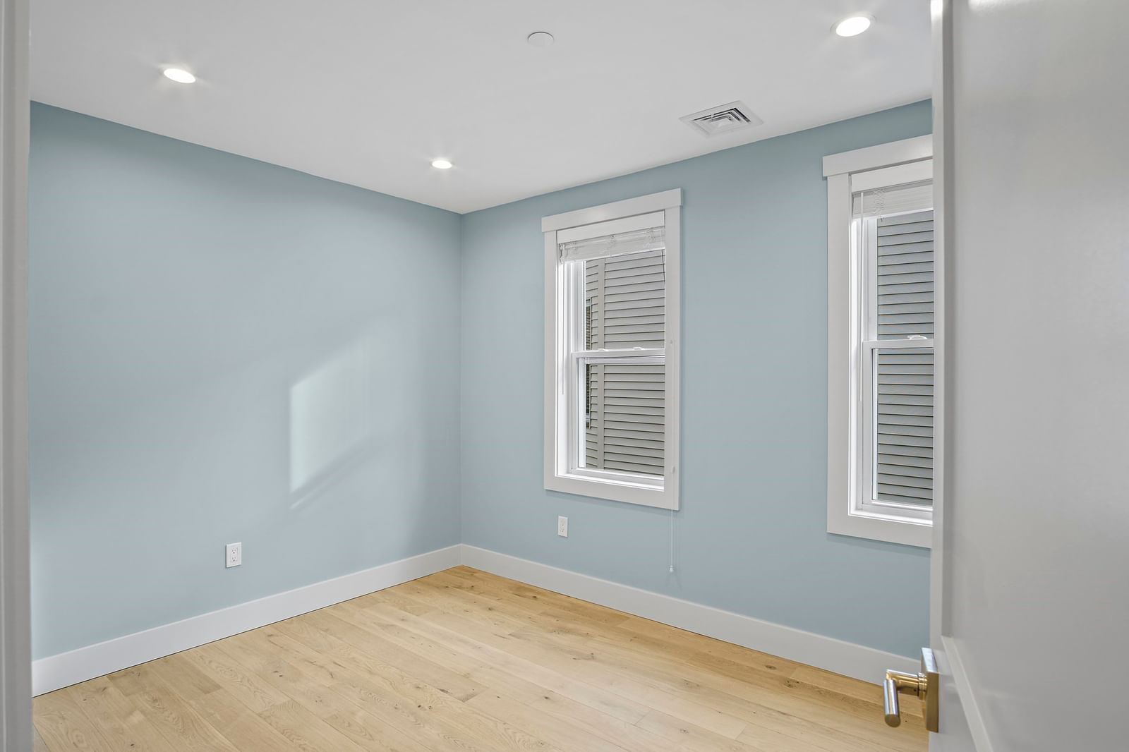 26 Crescent Ave #1 Boston — Photo 20 of 26