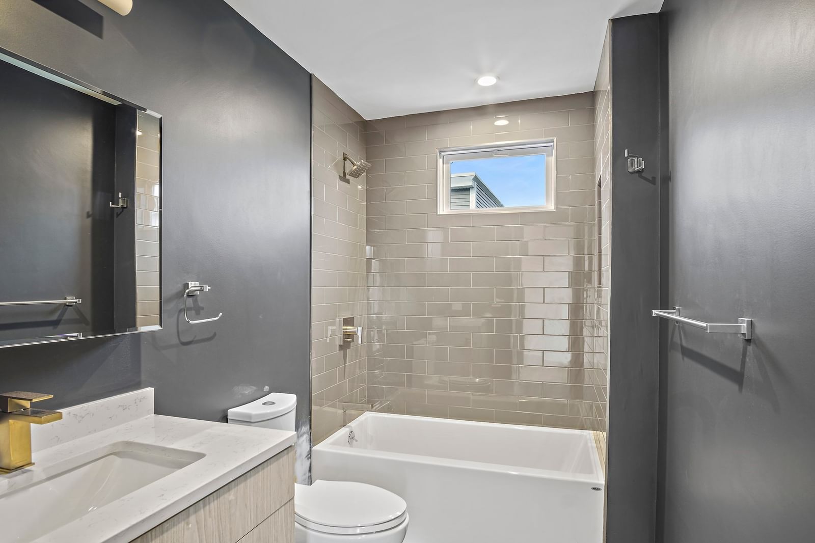 26 Crescent Ave #1 Boston — Photo 22 of 26
