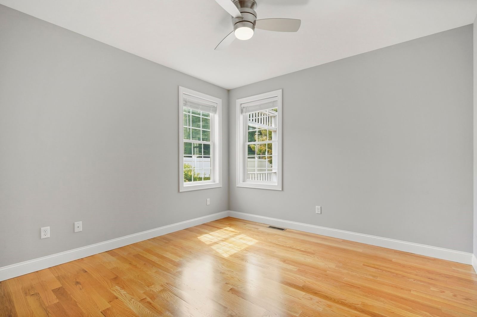 49 Magnolia Ln Belchertown — Photo 22 of 40