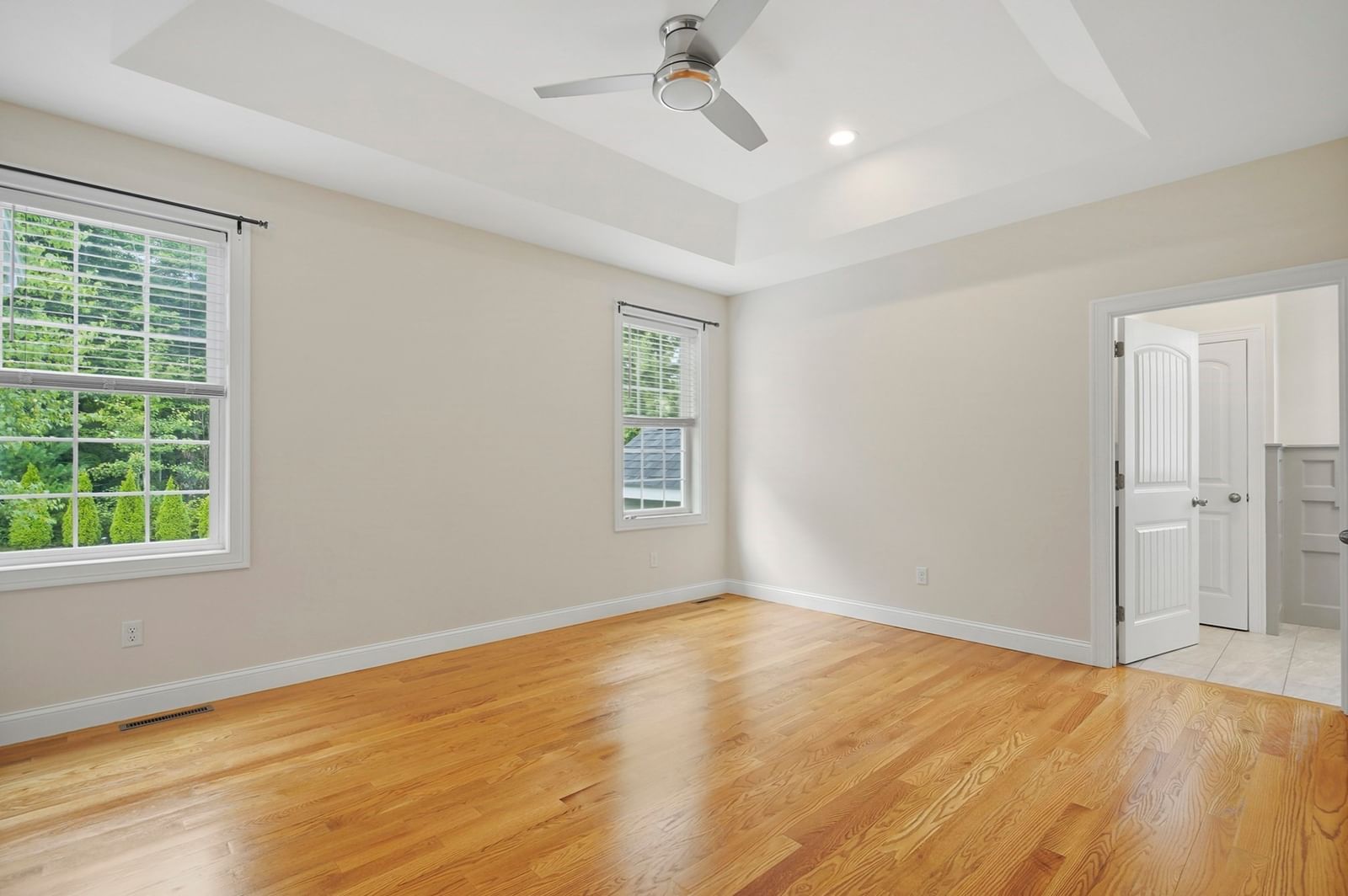 49 Magnolia Ln Belchertown — Photo 27 of 40