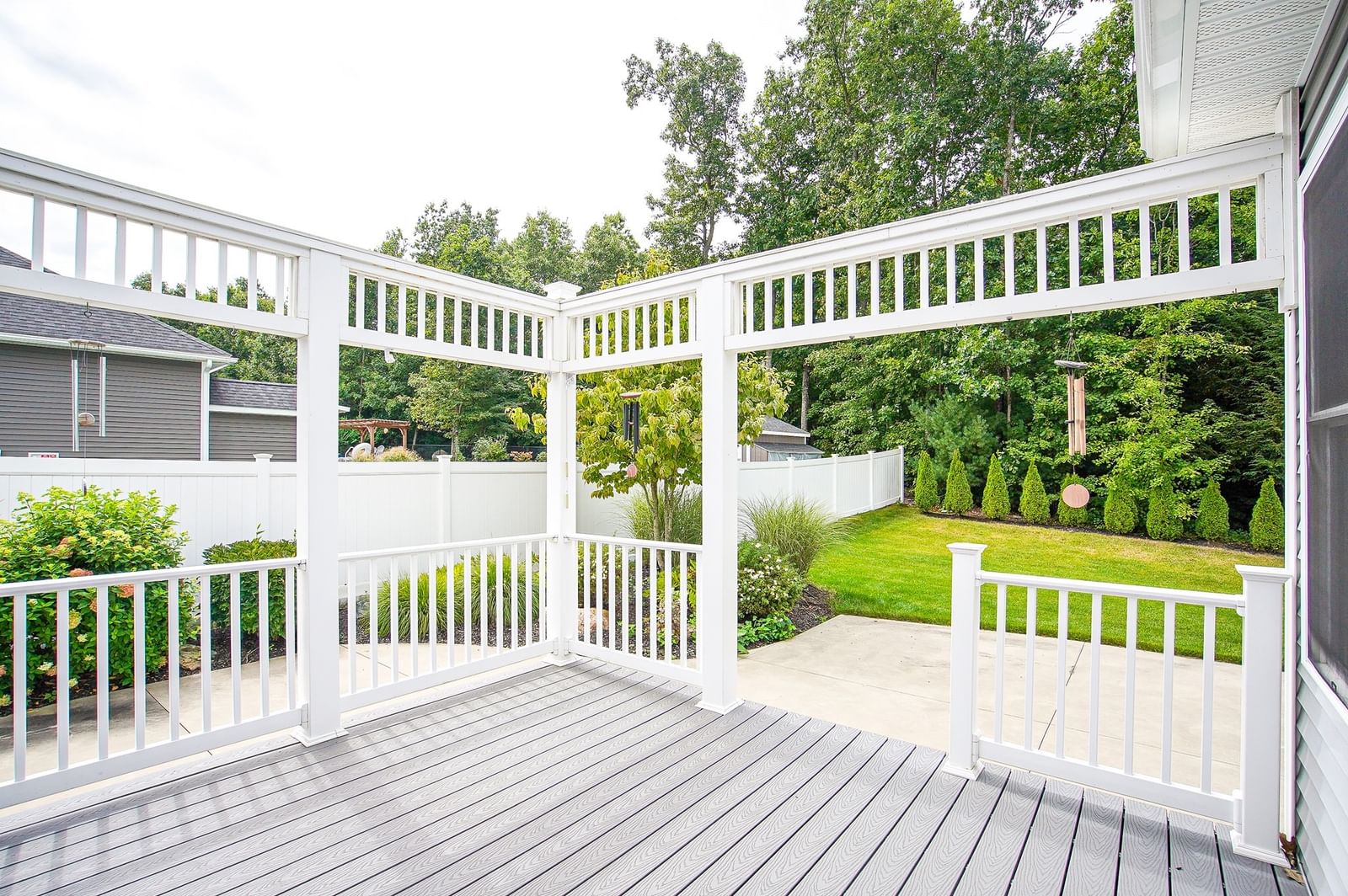49 Magnolia Ln Belchertown — Photo 7 of 40