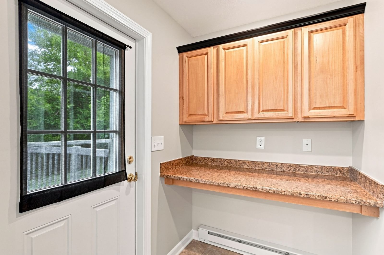 192 Empire St Chicopee — Photo 19 of 42