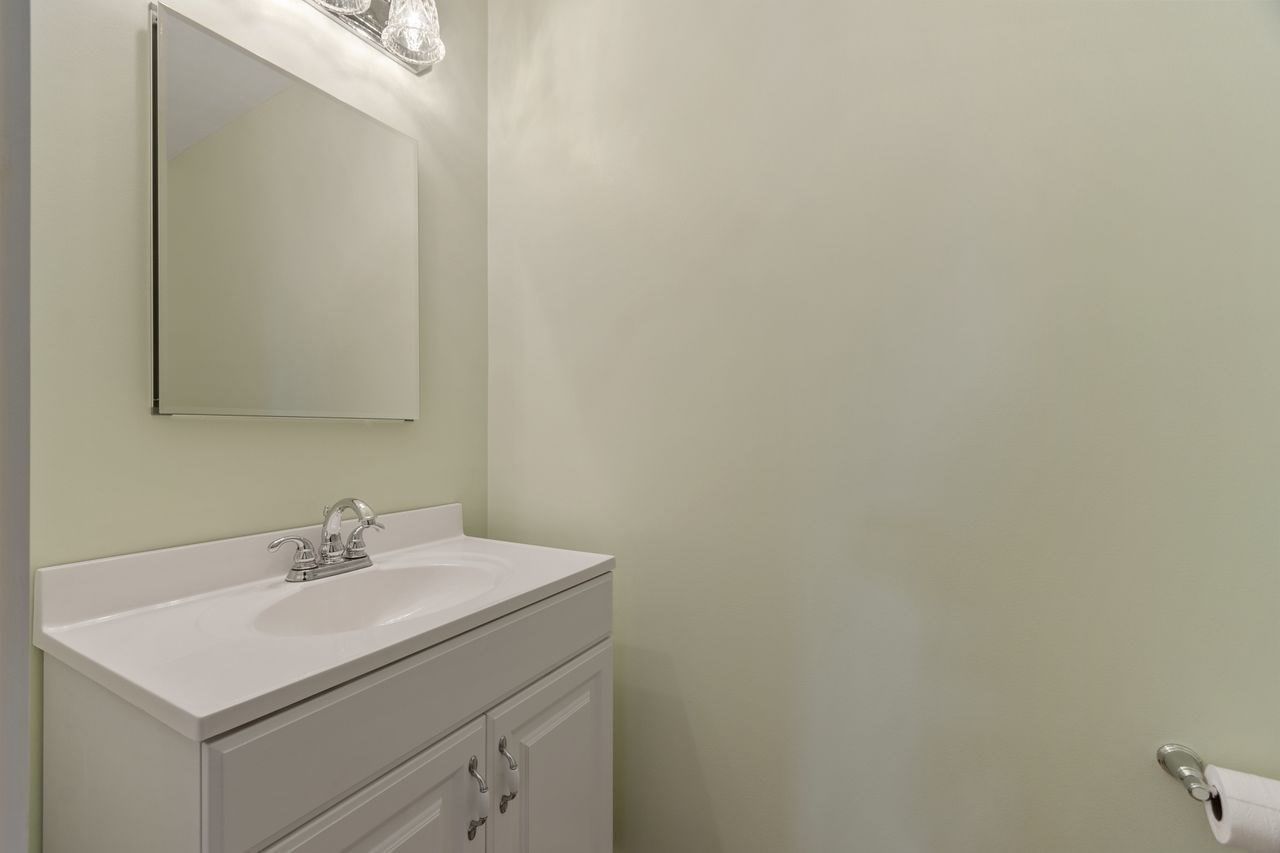 727 Andover, Lowell, MA 01852 photo 5