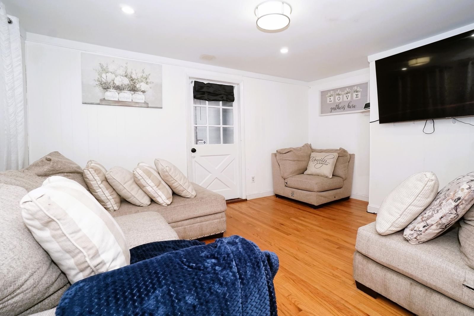 12 Bailey St Lynn — Photo 8 of 42