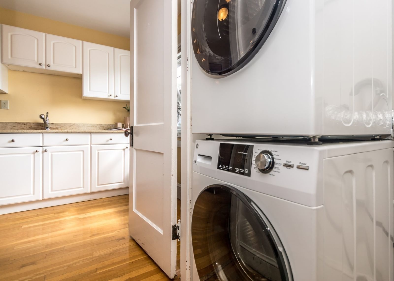 231 Lowell Street #2 Waltham — Photo 17 of 23