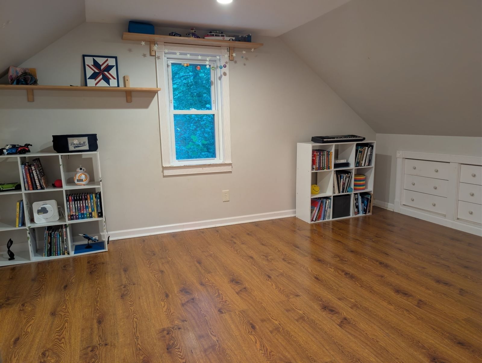 12 Linda St South Hadley — Photo 11 of 17