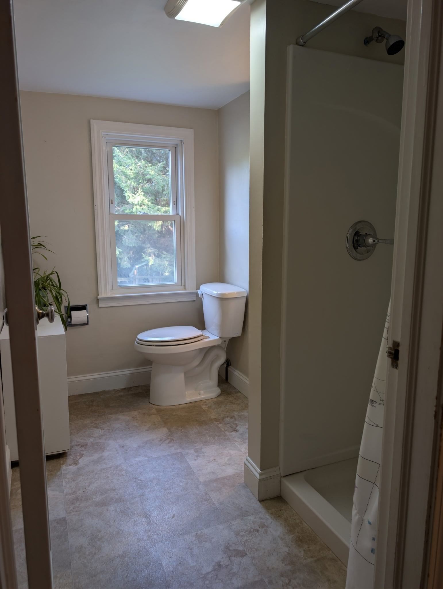 12 Linda St South Hadley — Photo 6 of 17