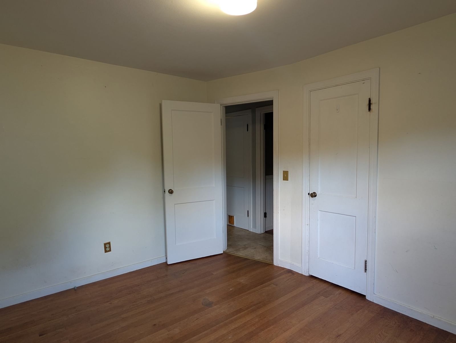 12 Linda St South Hadley — Photo 7 of 17