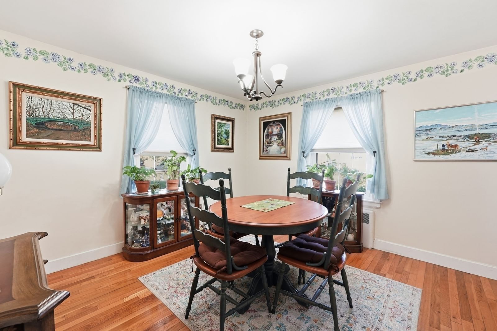 43 Spruce Street Shrewsbury — Photo 11 of 36