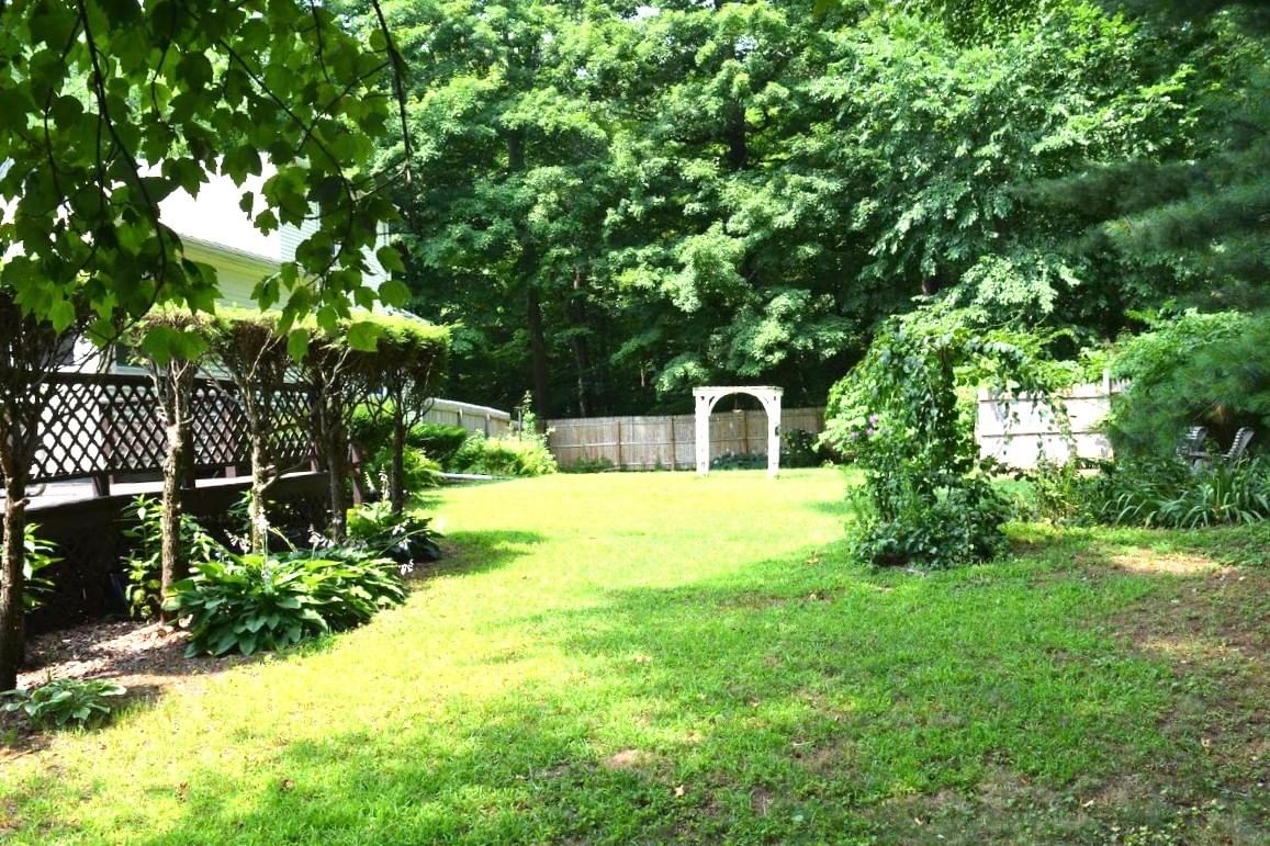 18 Highland Park Drive West Springfield — Photo 21 of 36