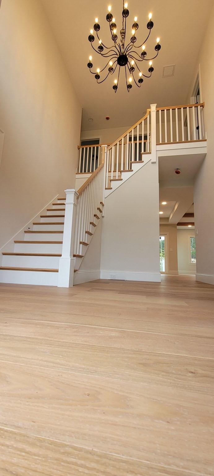 1 Kinsman Way Foxboro — Photo 8 of 13