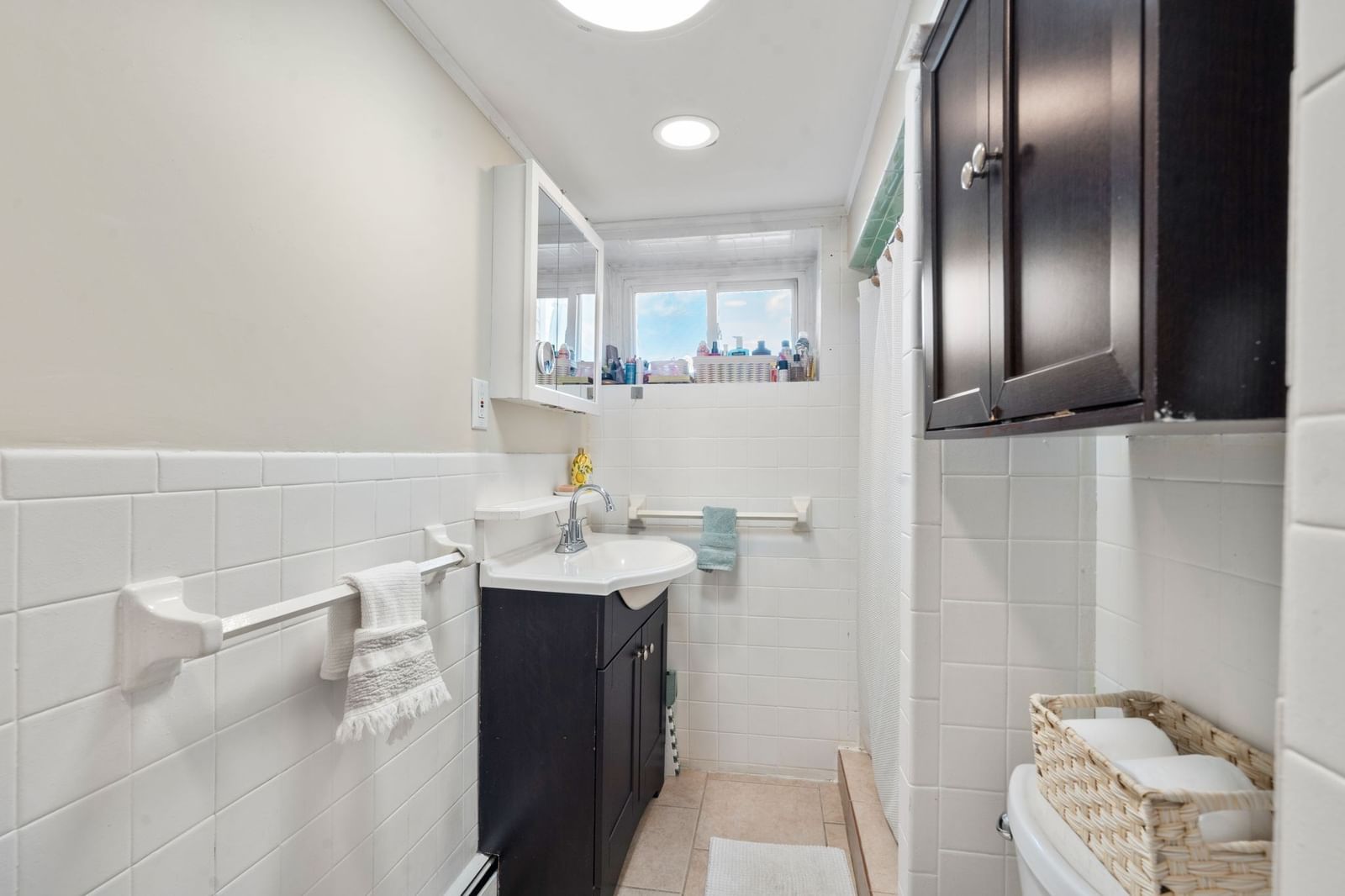 175 Rumney Rd Revere — Photo 13 of 35