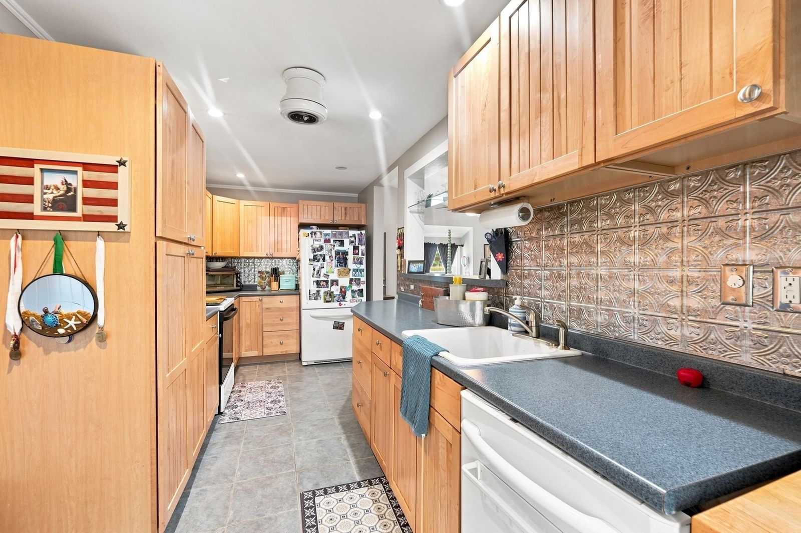 58 Cape Cod Avenue Plymouth — Photo 11 of 35