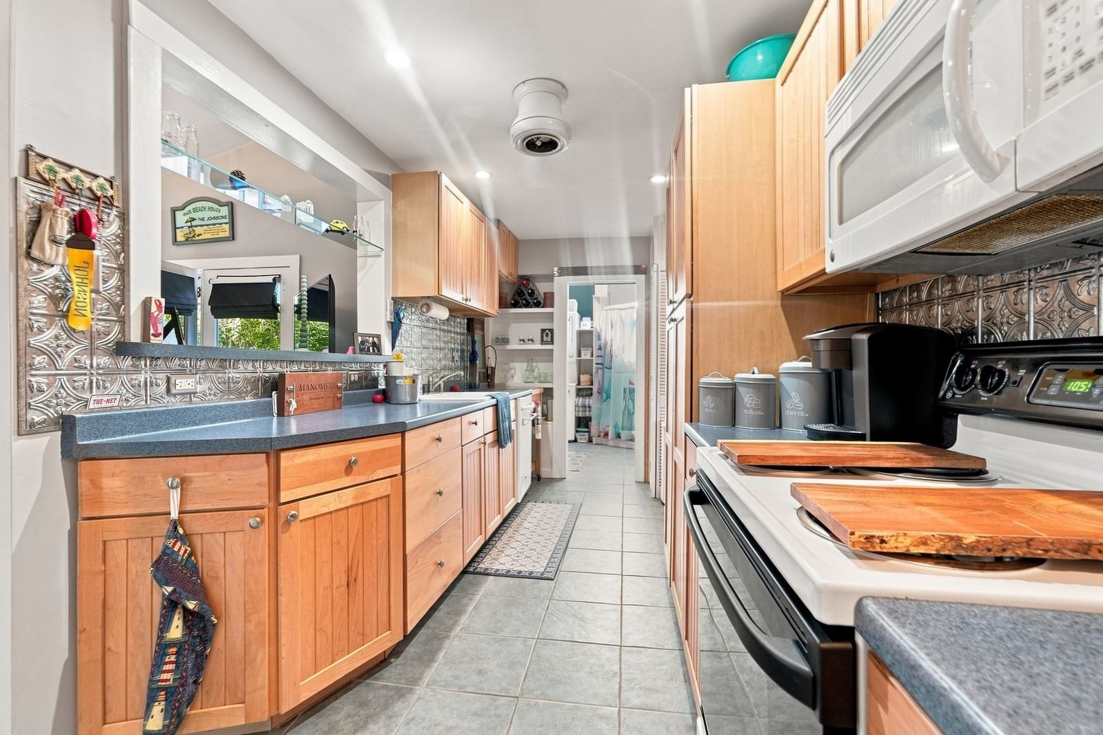 58 Cape Cod Avenue Plymouth — Photo 9 of 35