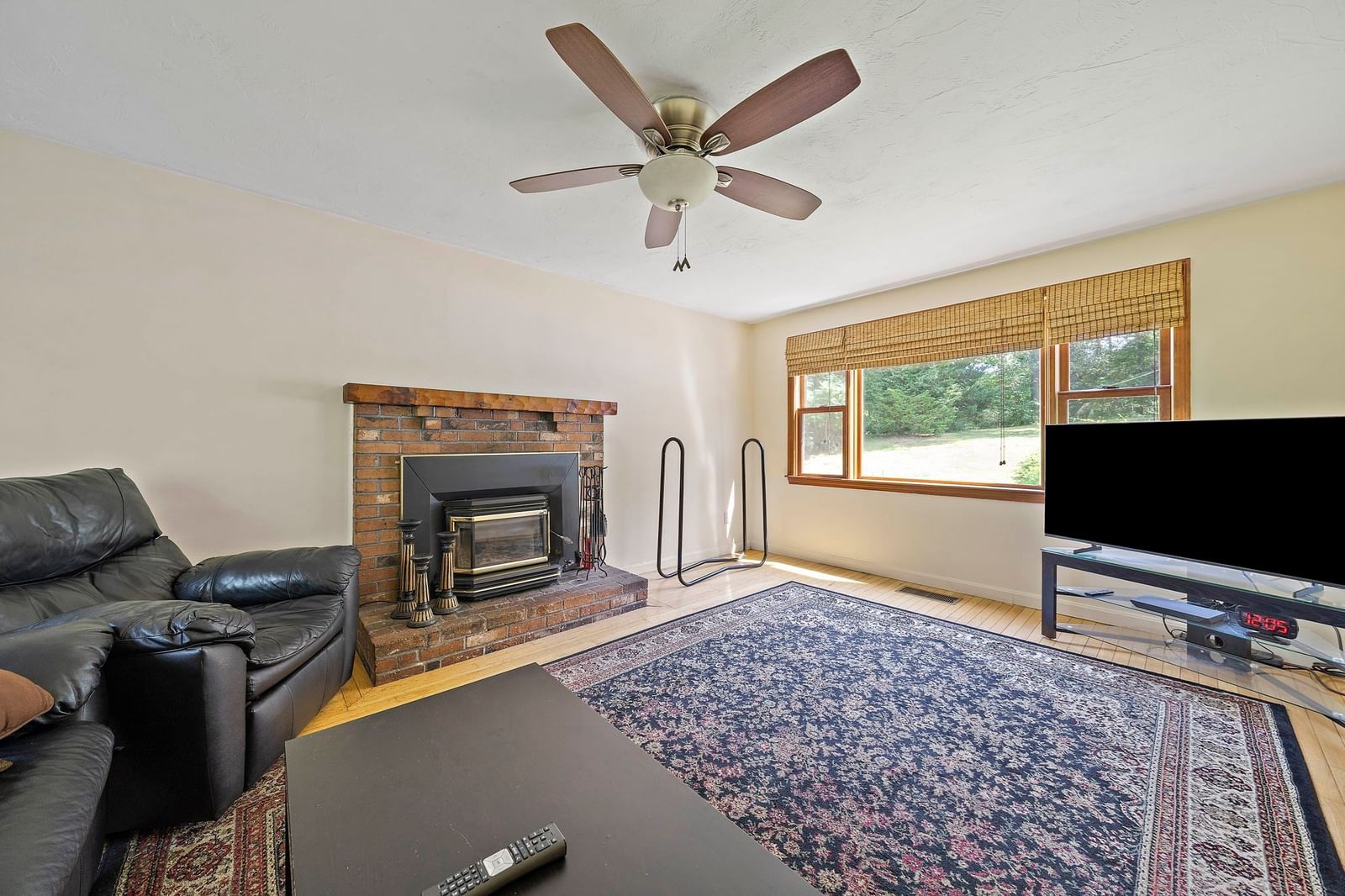 2072 State Rd Plymouth — Photo 14 of 42