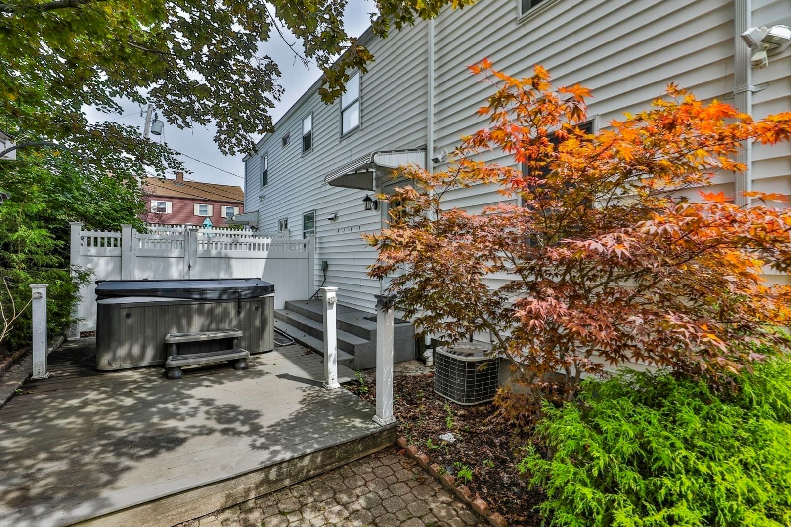10 Rose Ave #10 Watertown — Photo 4 of 33