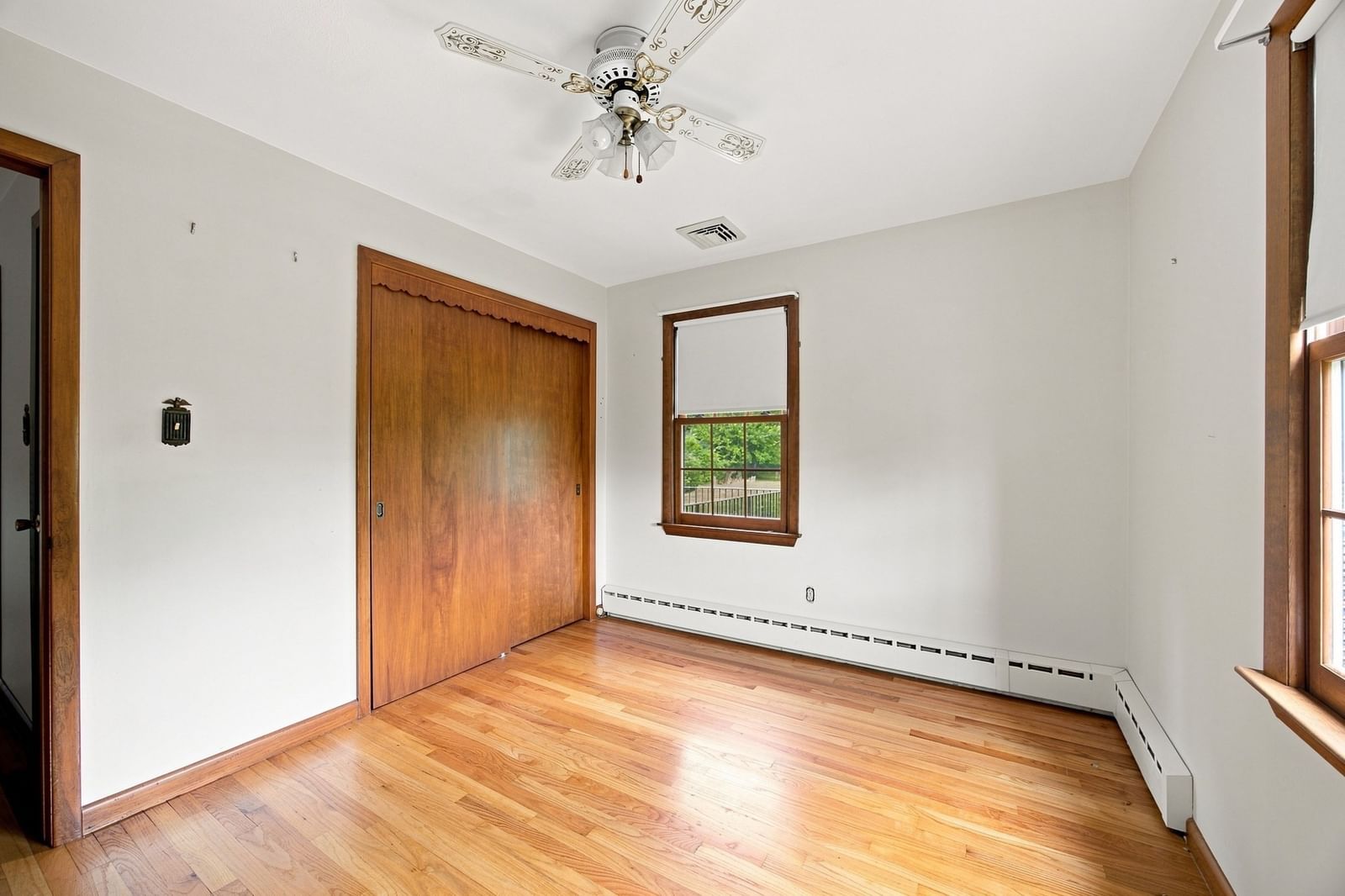 37 Charles Hill Rd Holyoke — Photo 17 of 32