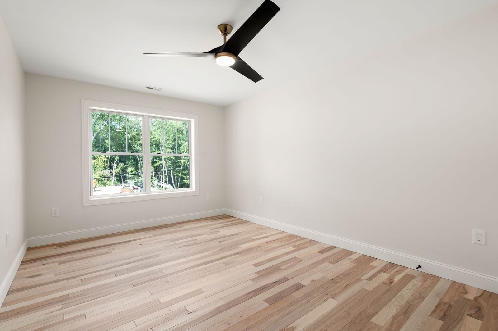3052 Foster St Palmer — Photo 25 of 34