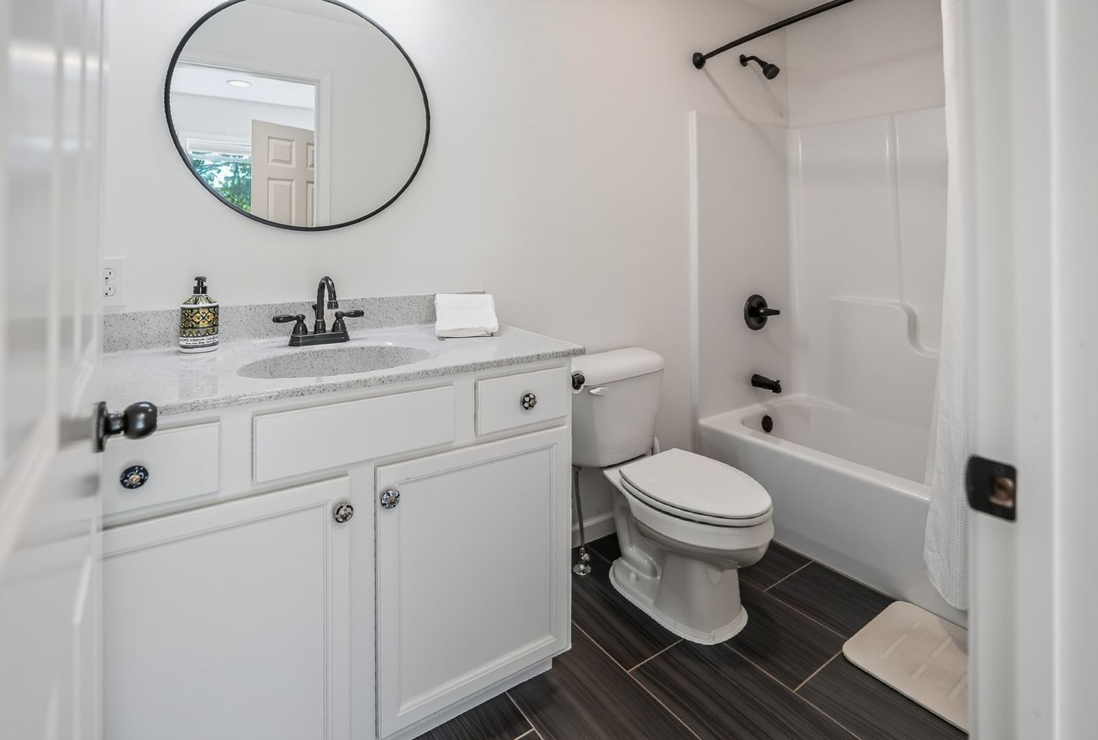 17 Woody Glen Harwich — Photo 23 of 34