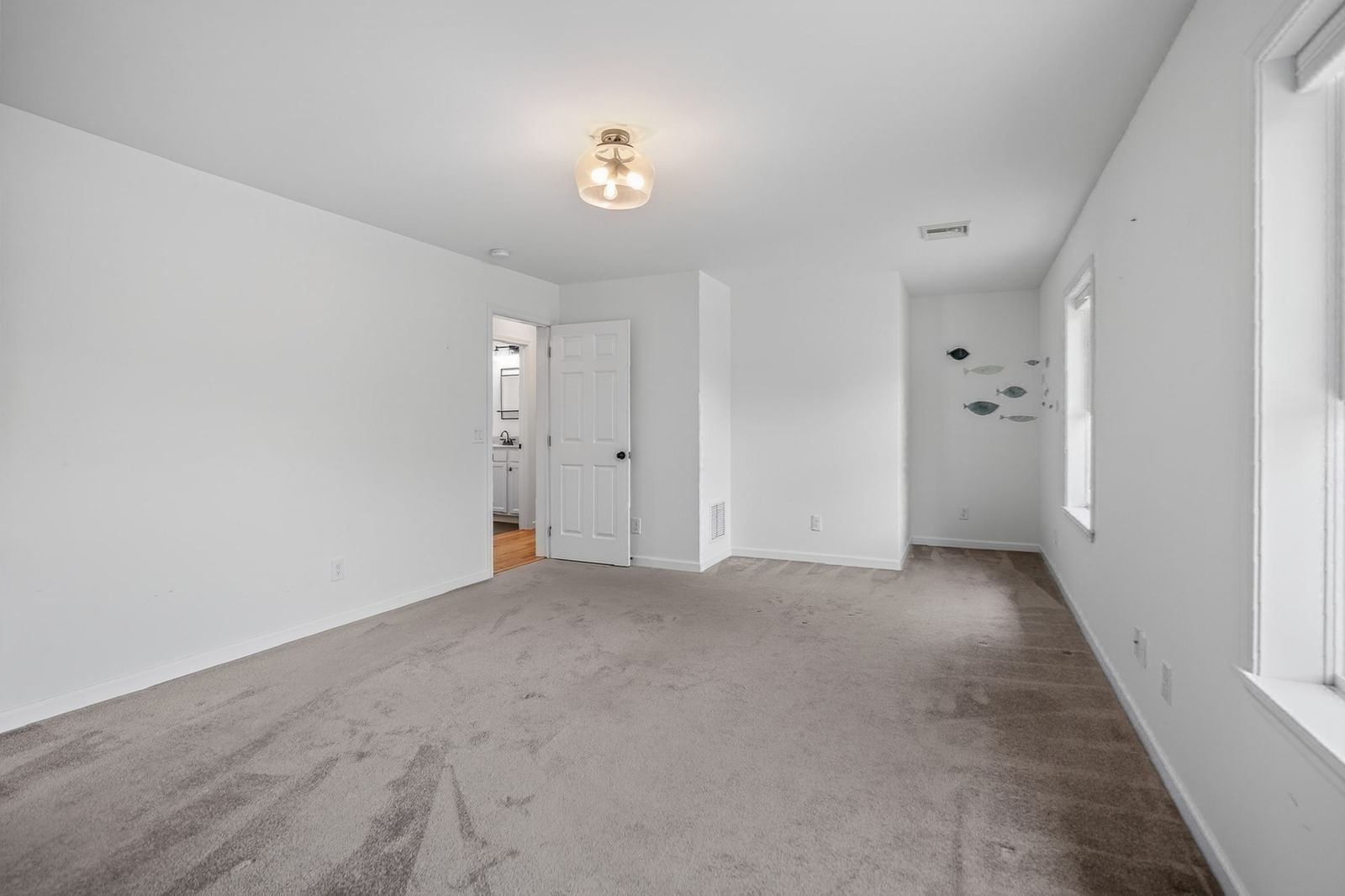 17 Woody Glen Harwich — Photo 24 of 34