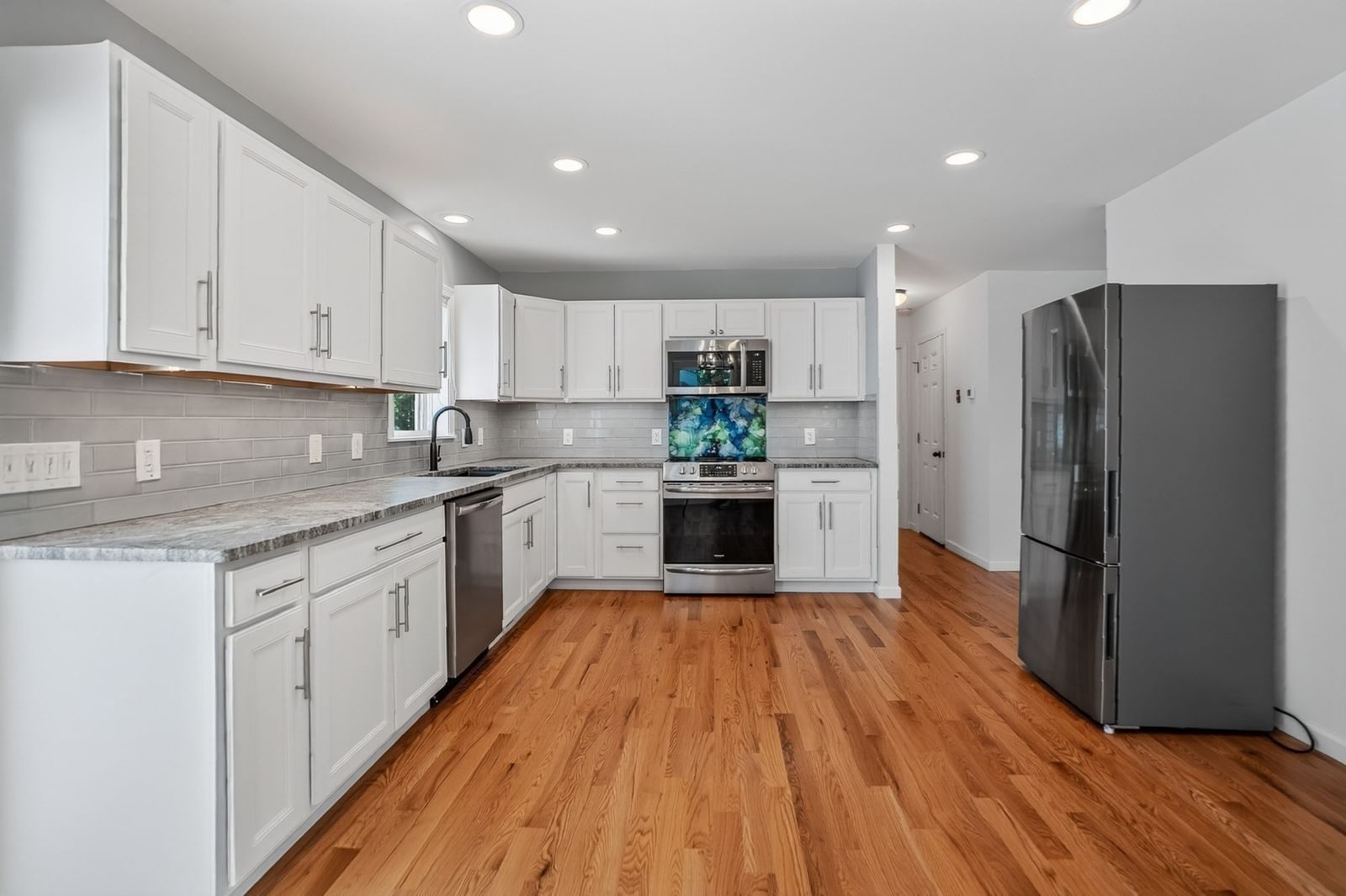 17 Woody Glen Harwich — Photo 9 of 34