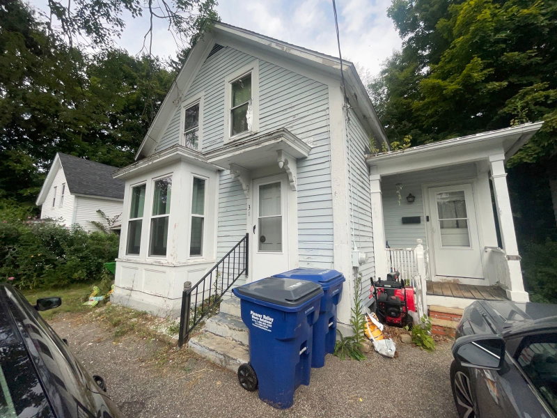 31 Eddy St