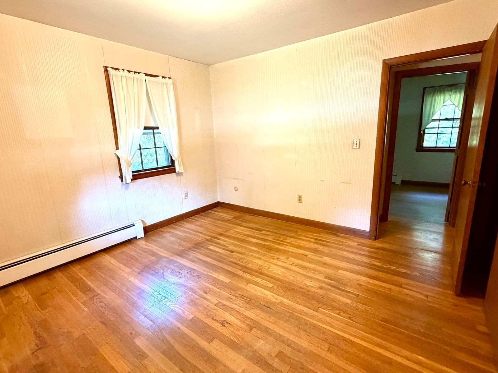 1183 Dutton Street New Bedford — Photo 14 of 17
