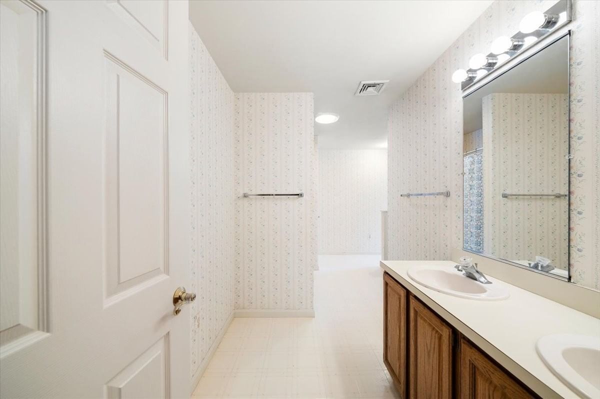 5 Vose Hill Road Westford — Photo 23 of 38