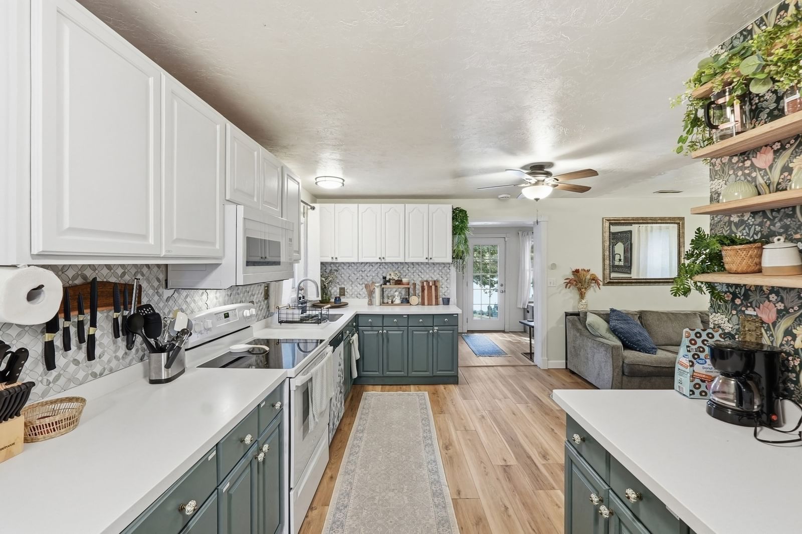 24 Briarcliff Ln #B Spencer — Photo 12 of 40