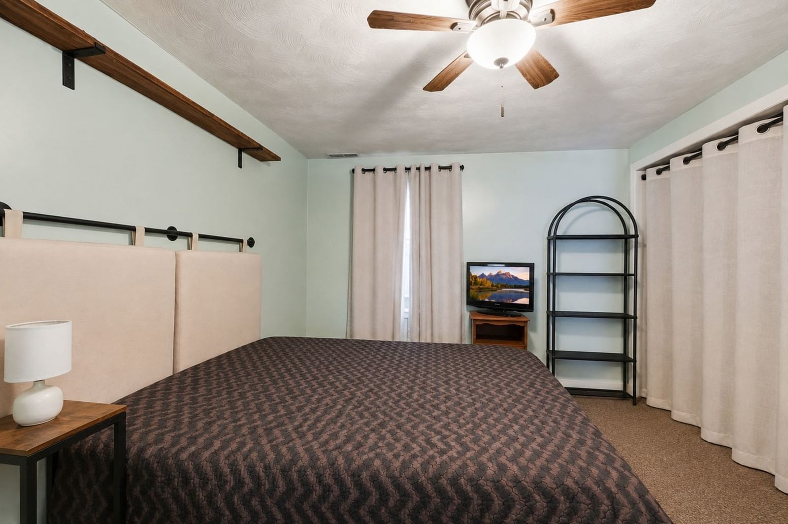 24 Briarcliff Ln #B Spencer — Photo 23 of 40