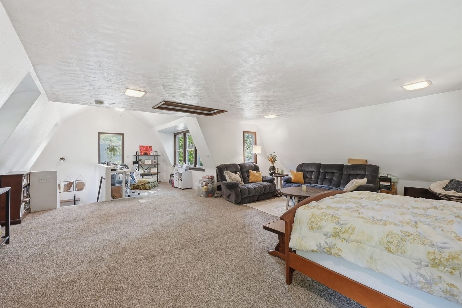 24 Briarcliff Ln #B Spencer — Photo 35 of 40