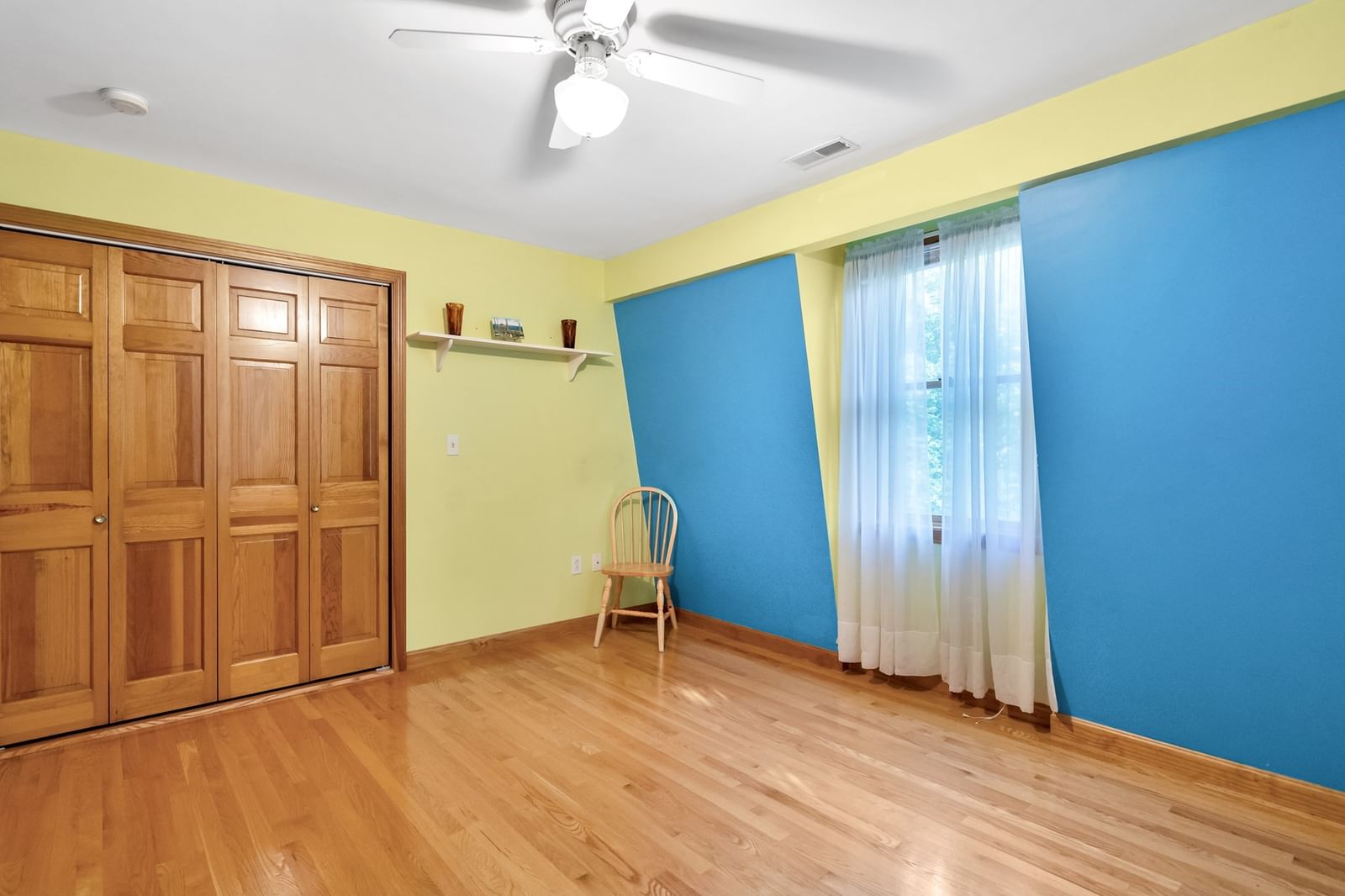 31 Wildmere Ave Burlington — Photo 18 of 42